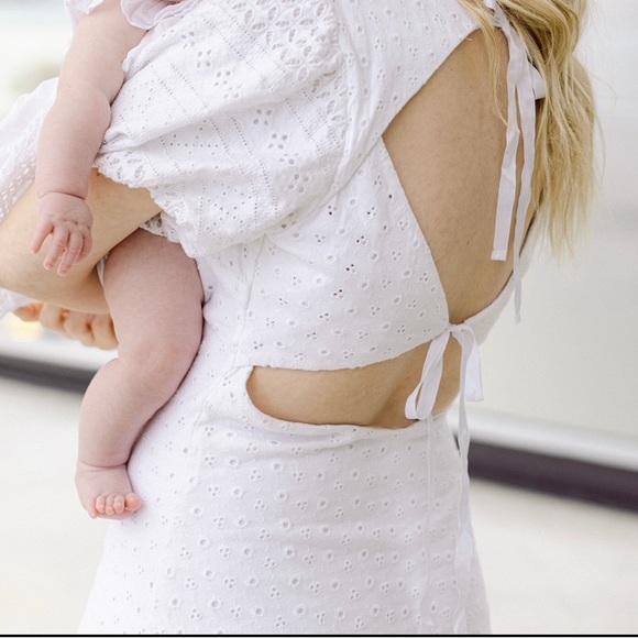 Free People size XS white eyelet dress with adjustable bows - Picture 4 of 4